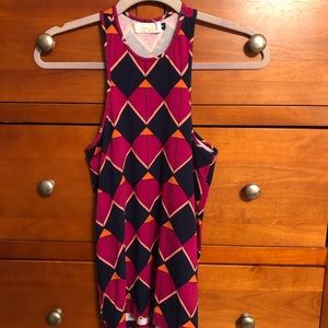 Ava sky tank tempo size small